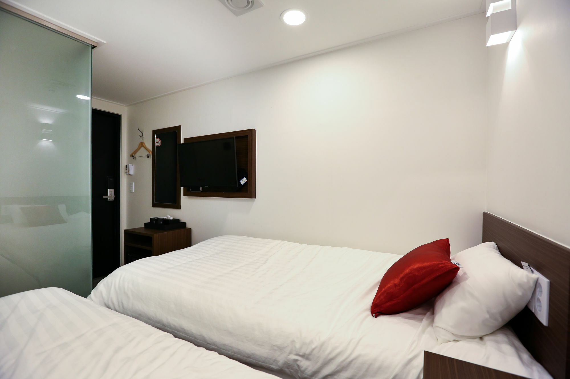 Tripstay Myeongdong Seoul Exterior photo