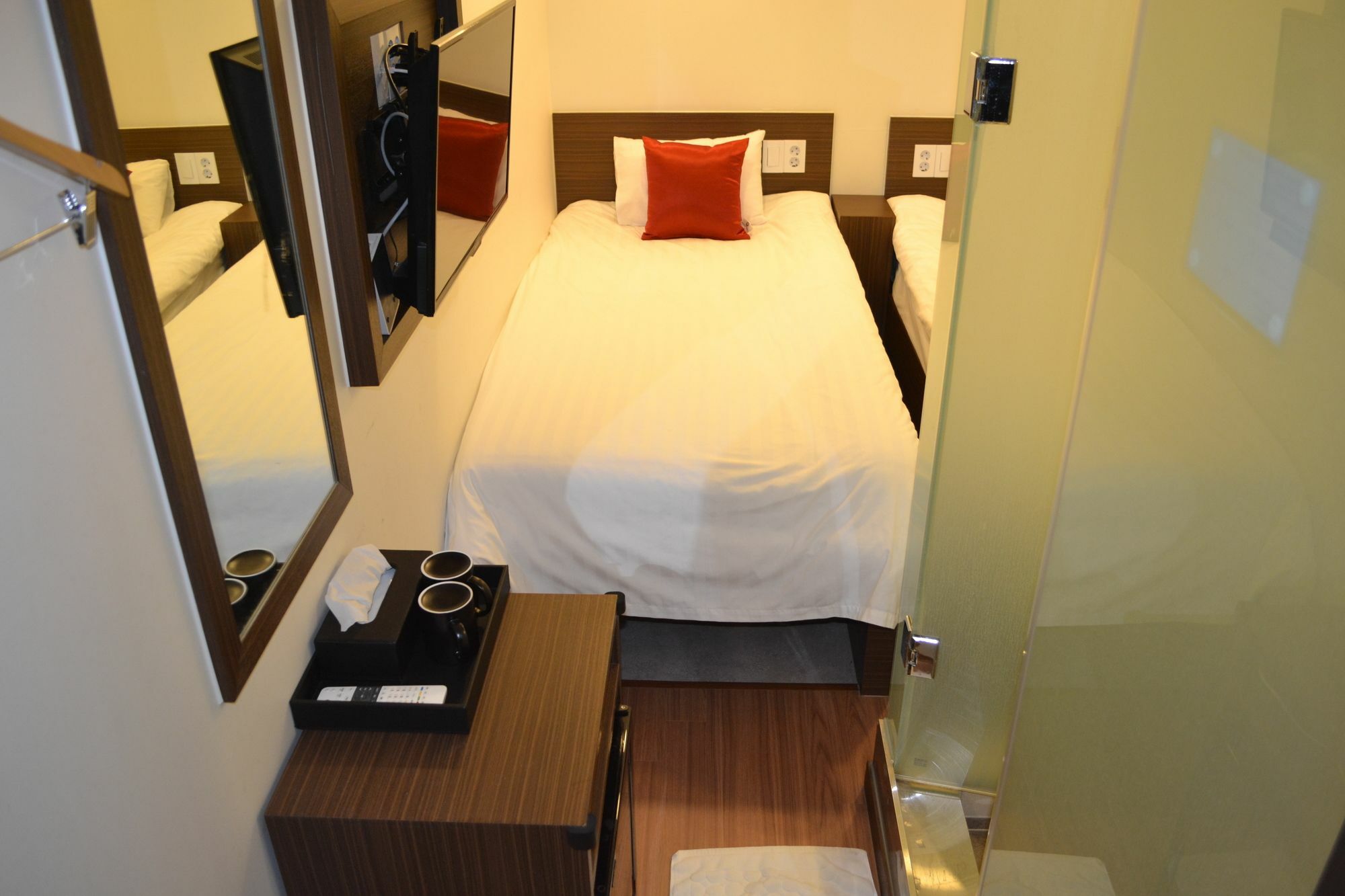 Tripstay Myeongdong Seoul Exterior photo